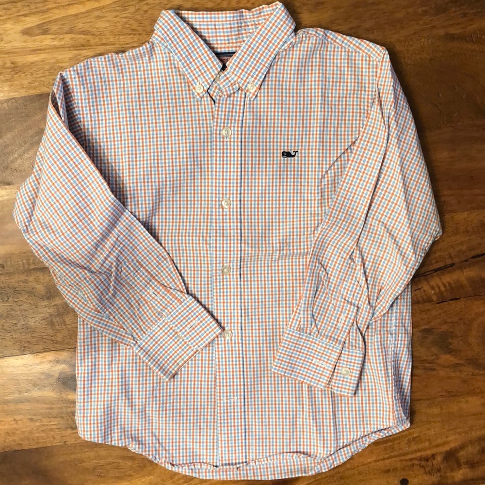 Vineyard Vines button down shirt